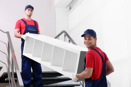 Choosing the right moving truck size for a Mayfair property